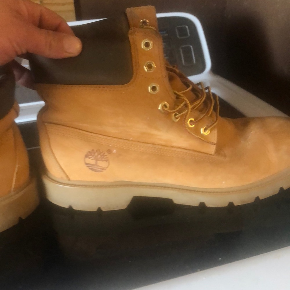 Timberland Boots - Picture 2 of 4